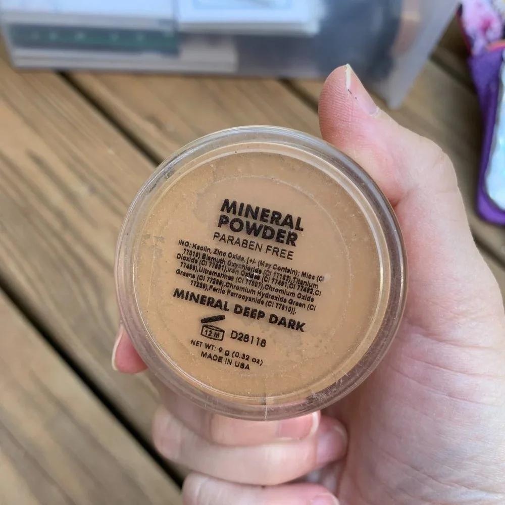 OSP Cosmetics Mineral Foundation Loose Powder in Mineral Deep Dark